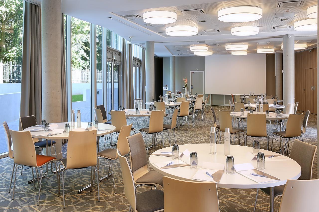 Best Western Plus Paris Meudon Ermitage Negocio foto
